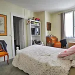 Great Apartment In The XIV By Guestready
