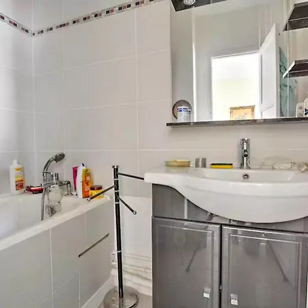 Great In The Xiv By Guestready Apartment Paris
